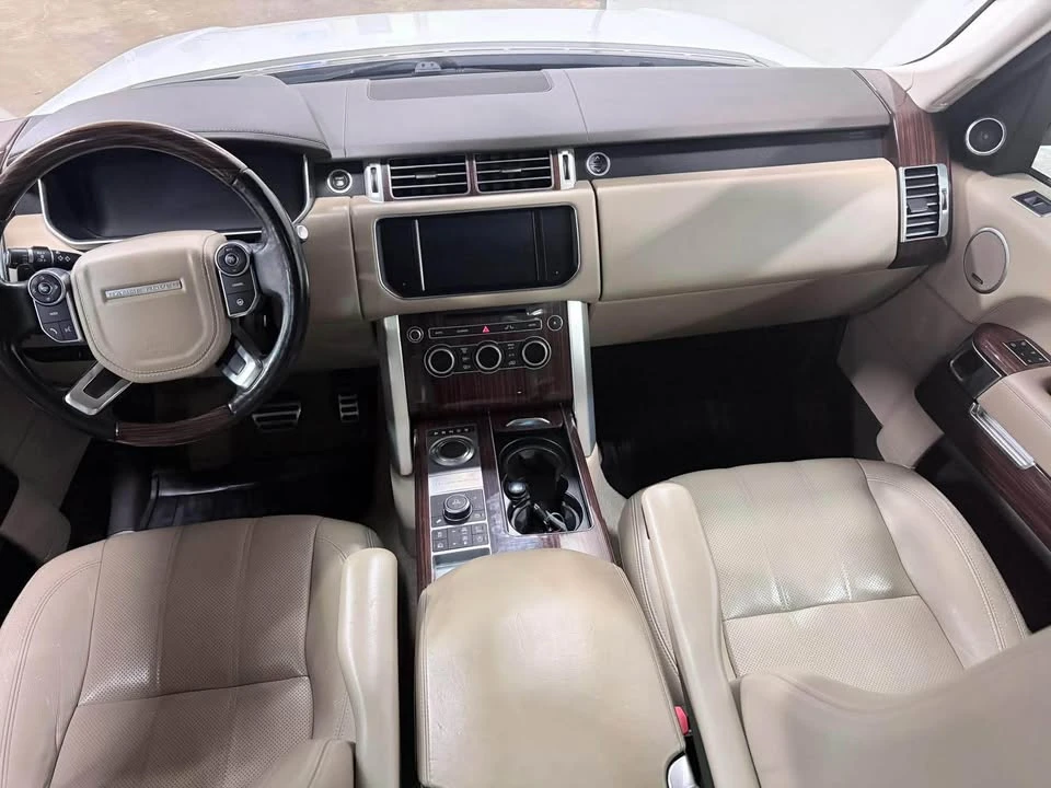 2016 Land Rover Range Rover L405 - Image 9 of 15