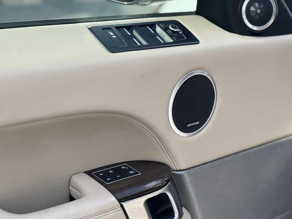 2016 Land Rover Range Rover L405 - Image 9 of 15