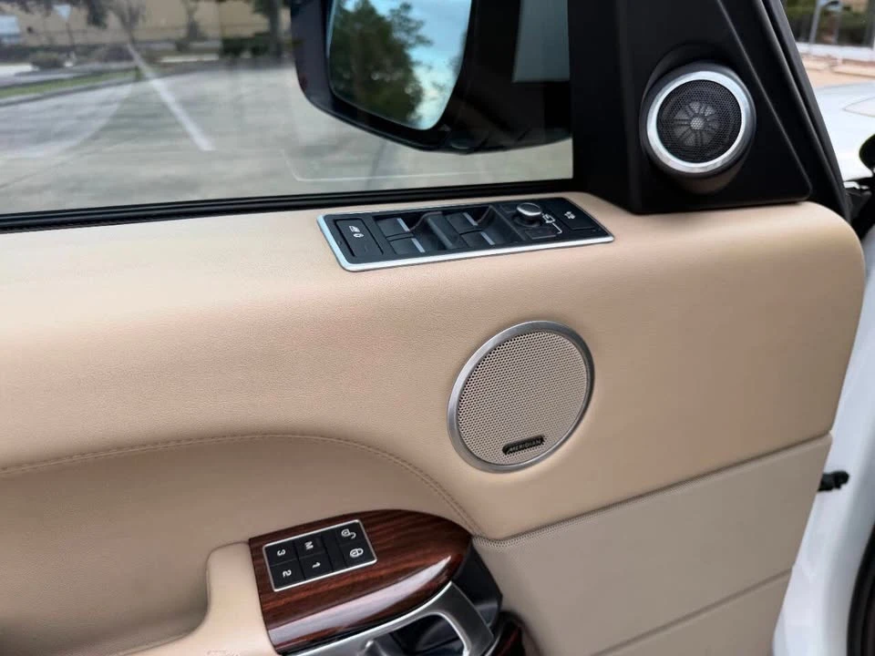 2016 Land Rover Range Rover L405 - Image 11 of 20