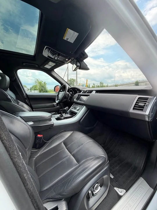 2016 Land Rover Range Rover L405 - Image 11 of 15