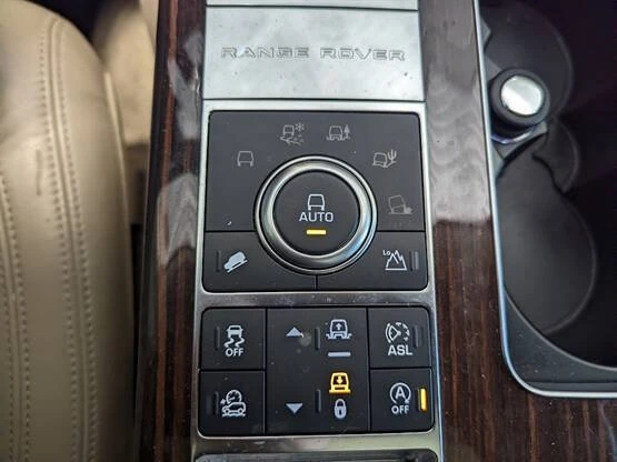 2016 Land Rover Range Rover L405 - Image 13 of 20