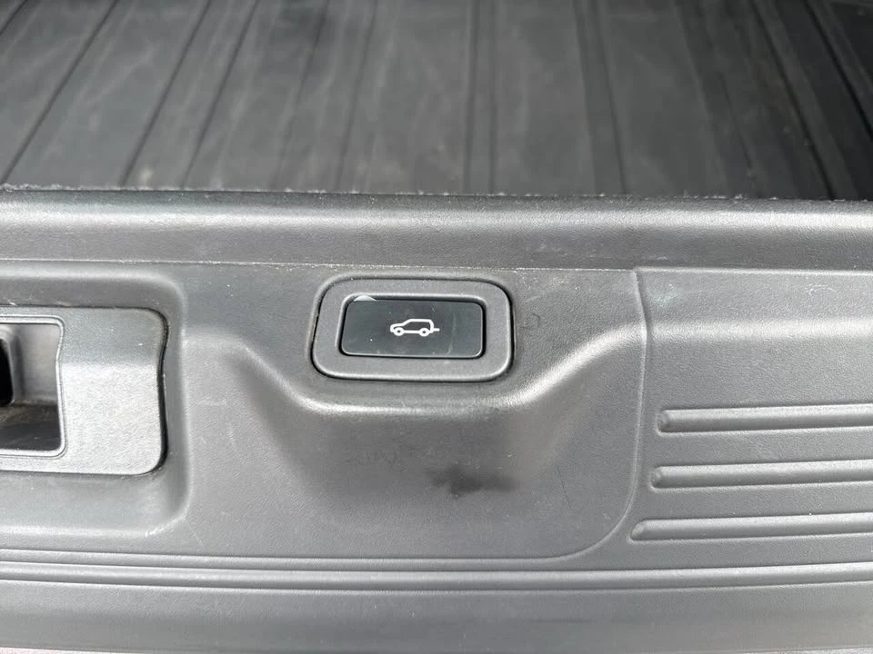 2016 Land Rover Range Rover L405 - Image 14 of 20