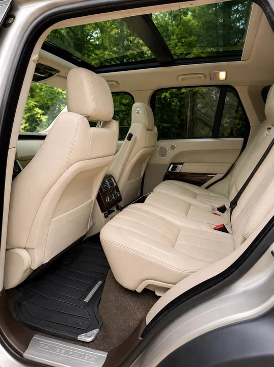 2016 Land Rover Range Rover L405 - Image 18 of 19