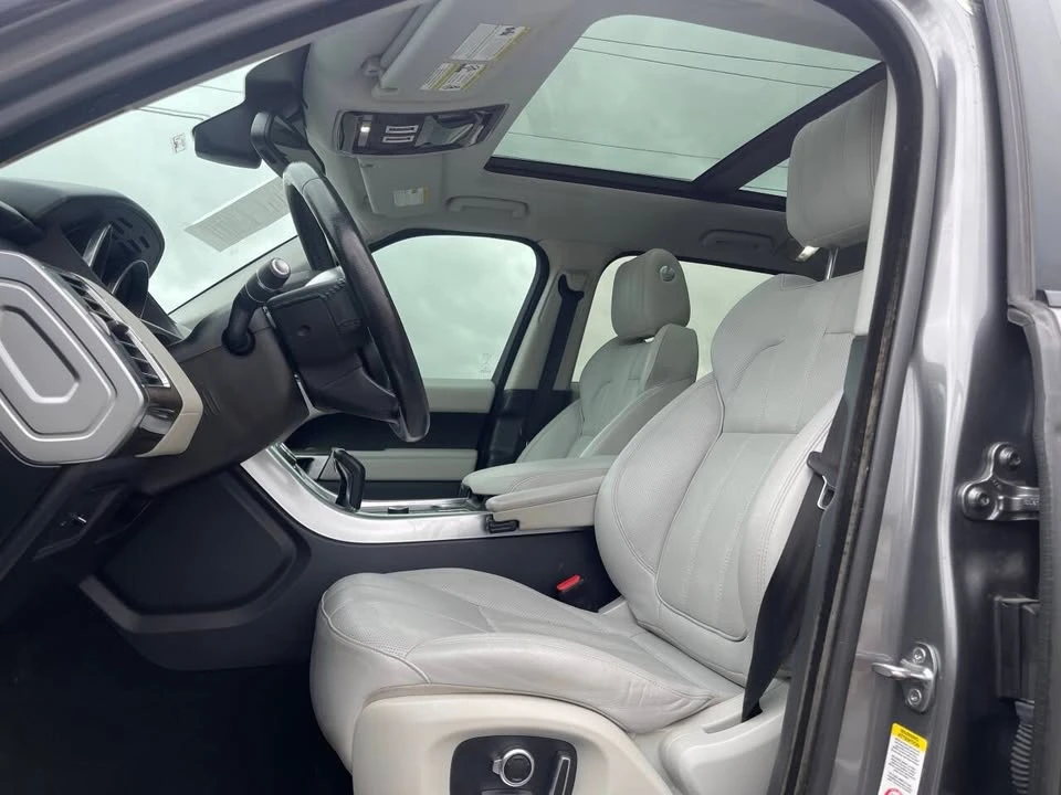 2016 Land Rover Range Rover L405 - Image 8 of 17