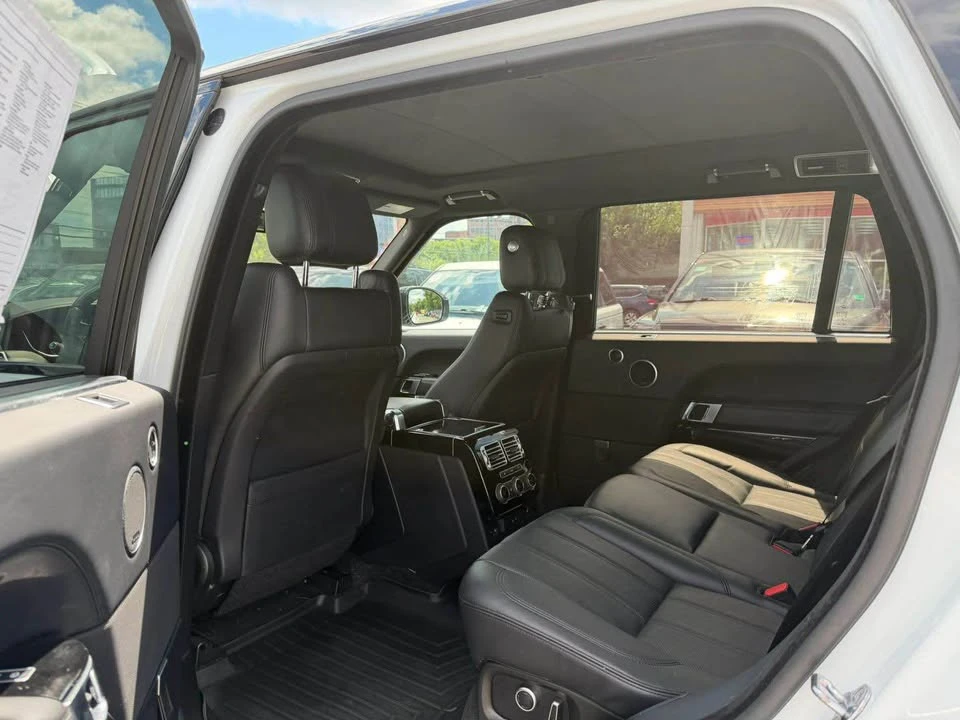 2016 Land Rover Range Rover L405 - Image 9 of 13