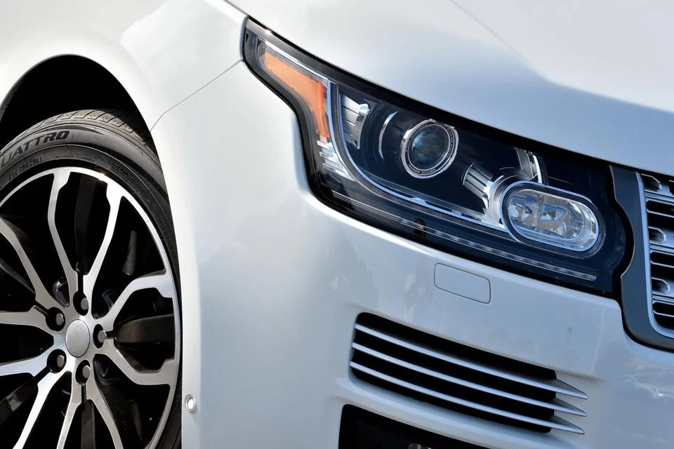 2016 Land Rover Range Rover L405 - Image 2 of 4