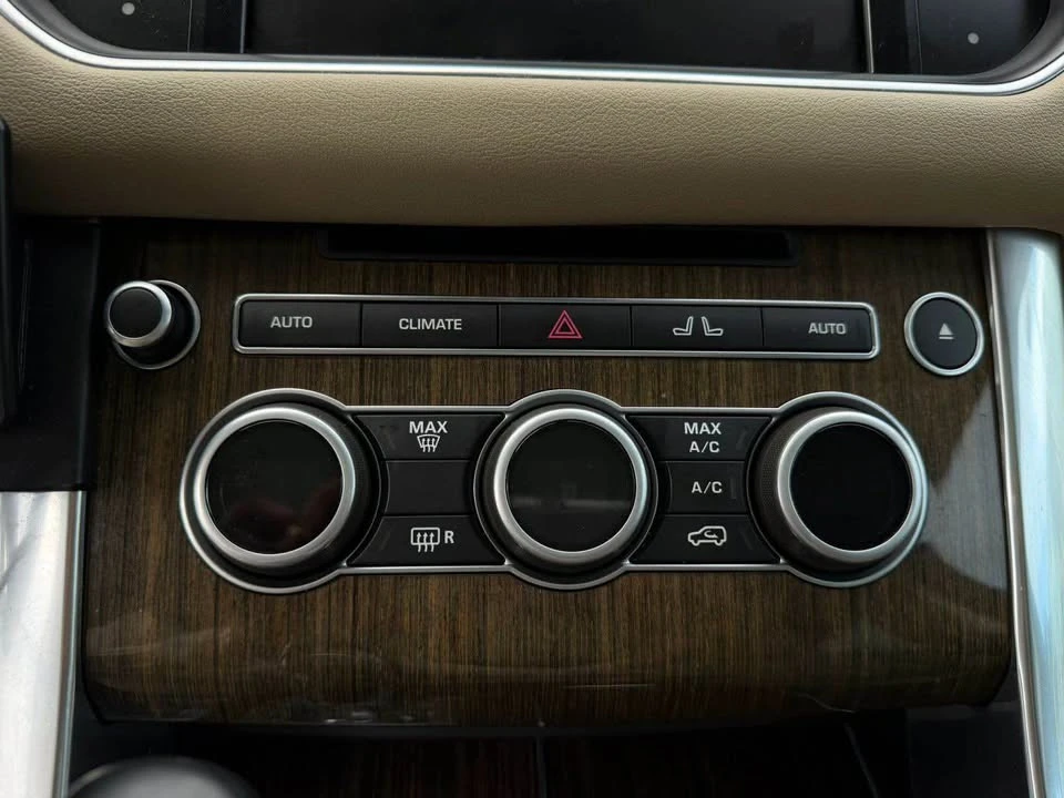2016 Land Rover Range Rover L405 - Image 11 of 15