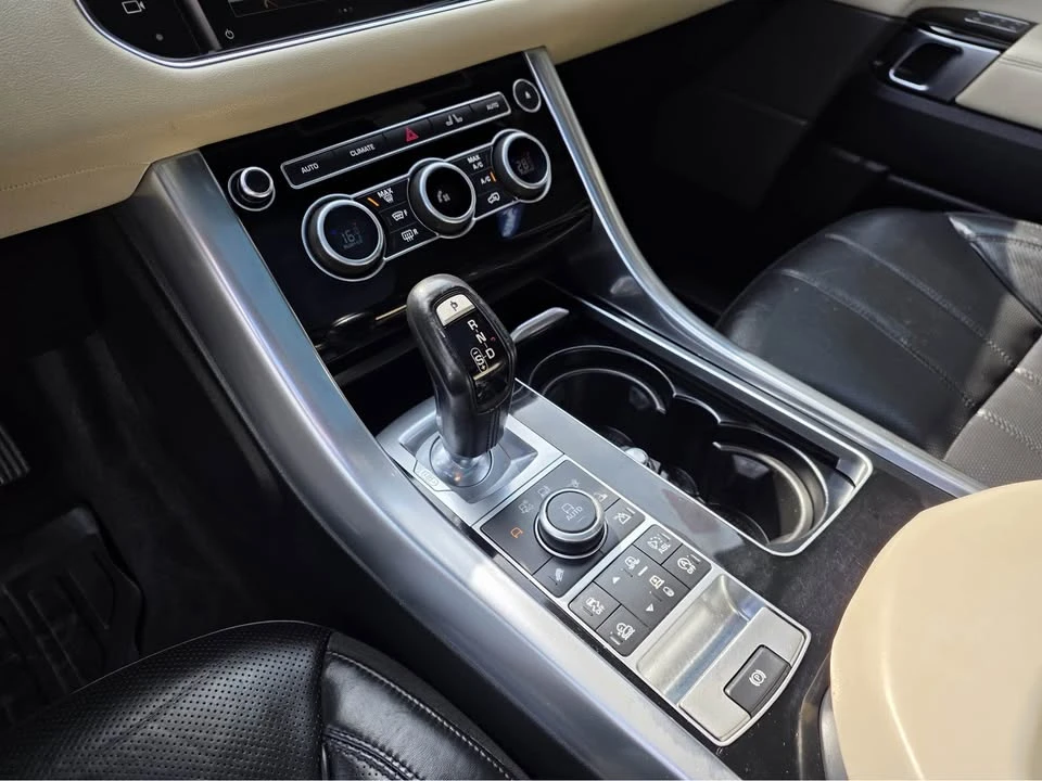 2016 Land Rover Range Rover L405 - Image 14 of 20