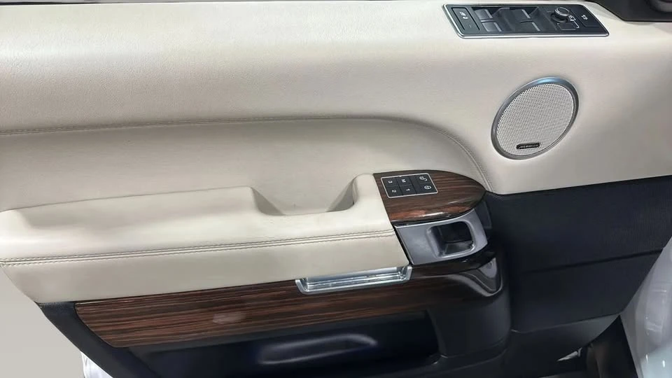 2016 Land Rover Range Rover L405 - Image 10 of 20