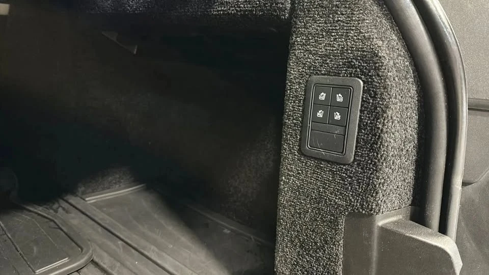 2016 Land Rover Range Rover L405 - Image 14 of 20