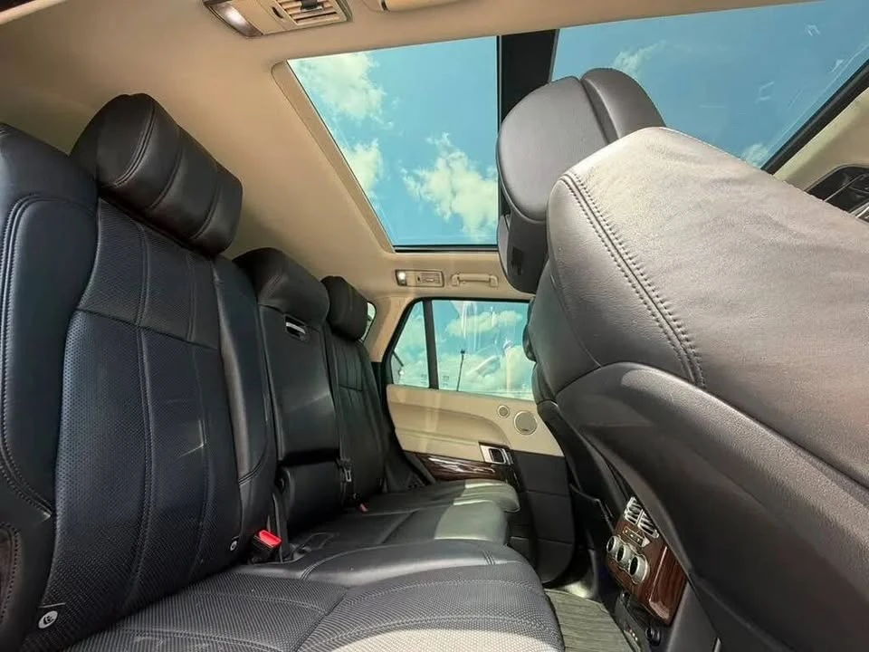 2016 Land Rover Range Rover L405 - Image 11 of 20