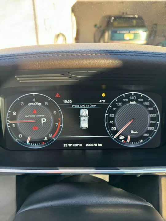 2016 Land Rover Range Rover L405 - Image 7 of 9