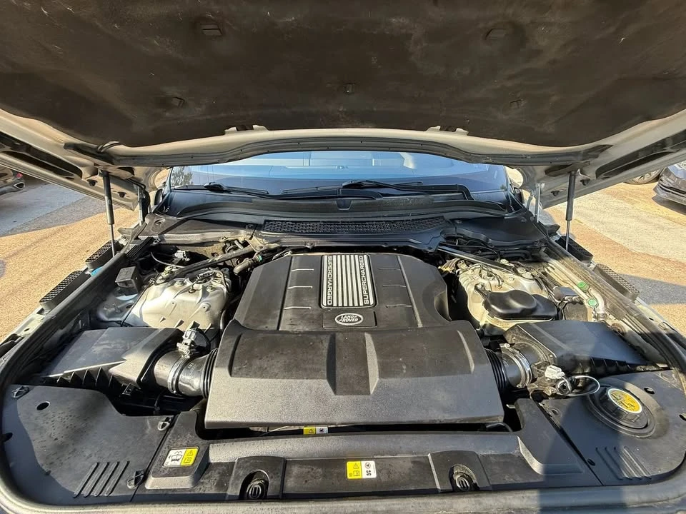 2016 Land Rover Range Rover L405 - Image 11 of 19