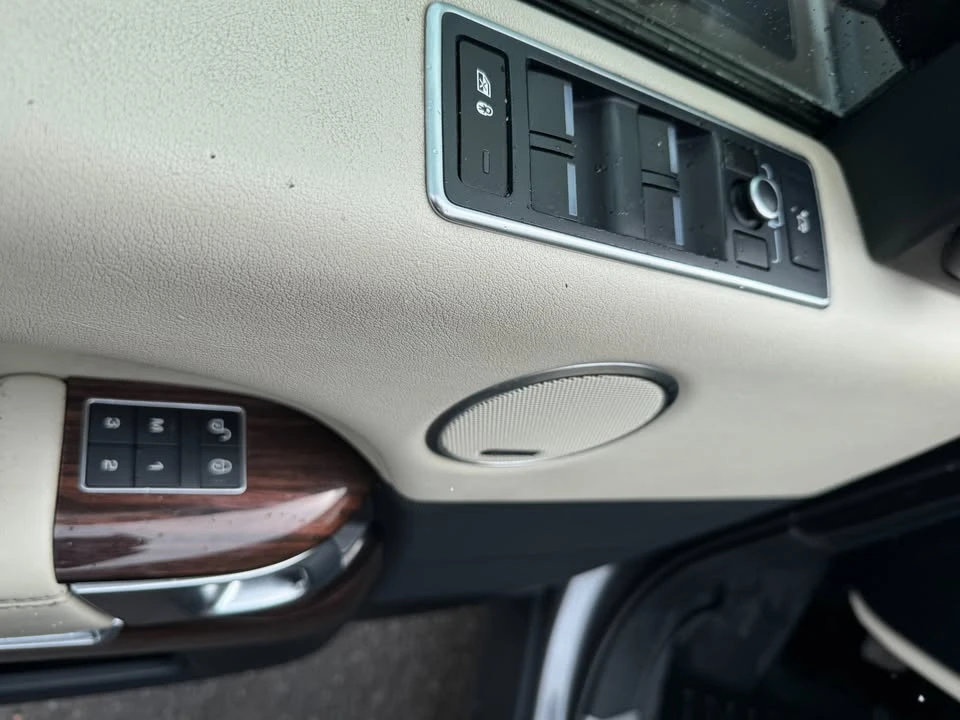 2016 Land Rover Range Rover L405 - Image 12 of 20