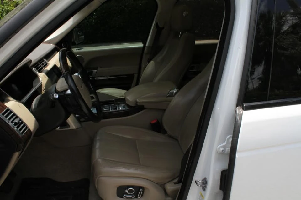 2016 Land Rover Range Rover L405 - Image 9 of 16