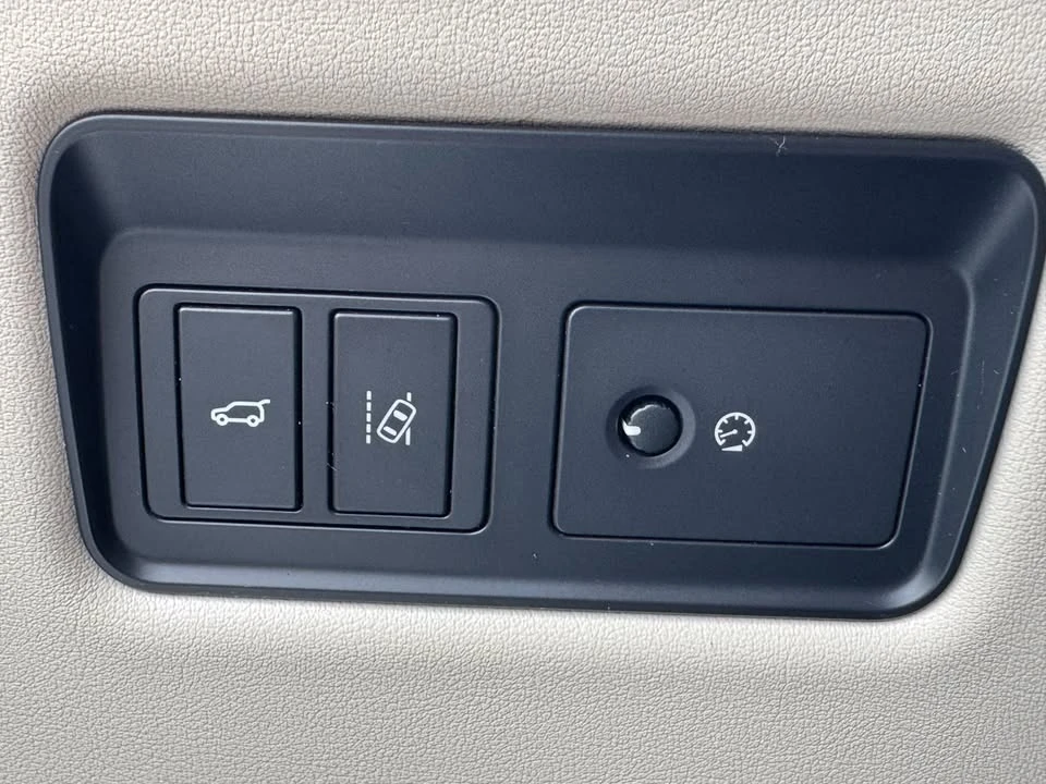 2016 Land Rover Range Rover L405 - Image 17 of 20