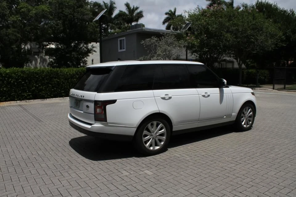 2016 Land Rover Range Rover L405 - Image 6 of 16