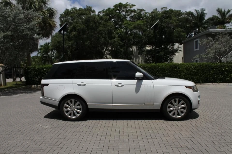 2016 Land Rover Range Rover L405 - Image 5 of 16