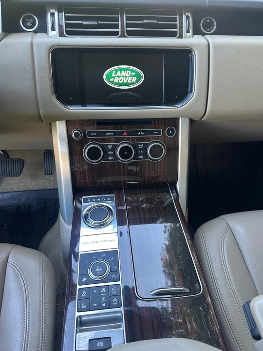 2016 Land Rover Range Rover L405 - Image 17 of 19