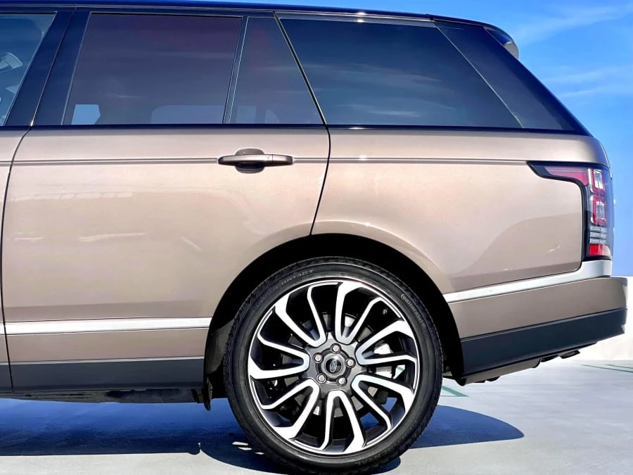 2016 Land Rover Range Rover L405 - Image 14 of 31