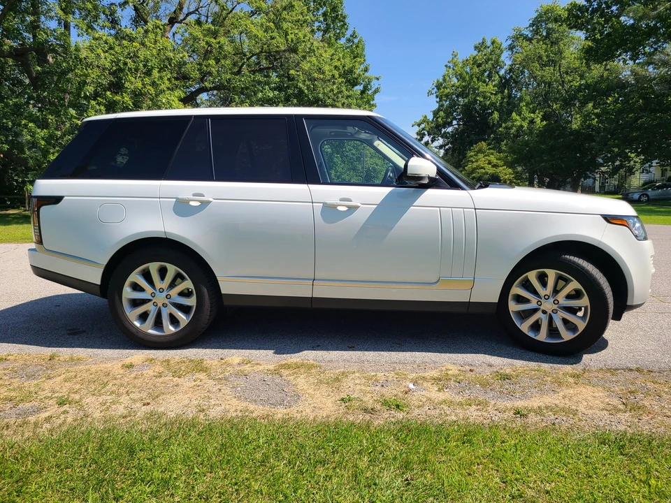 2016 Land Rover Range Rover L405 - Image 6 of 24