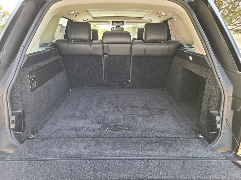 2016 Land Rover Range Rover L405 - Image 12 of 24