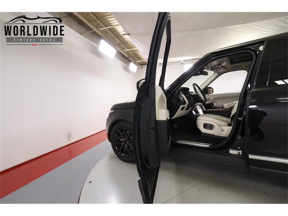2016 Land Rover Range Rover L405 - Image 25 of 31