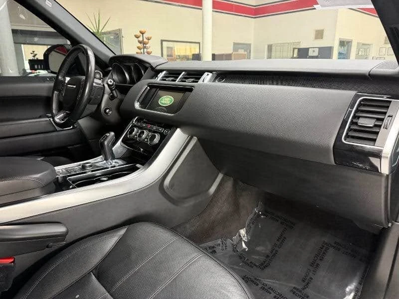 2016 Land Rover Range Rover L405 - Image 9 of 12