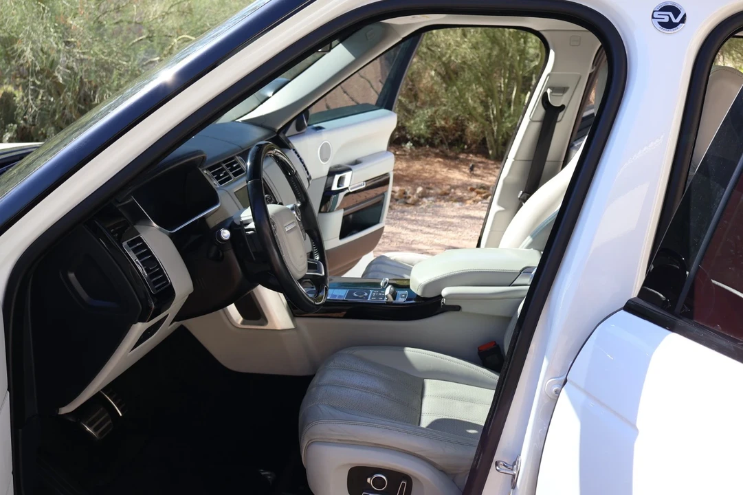 2016 Land Rover Range Rover L405 - Image 11 of 17