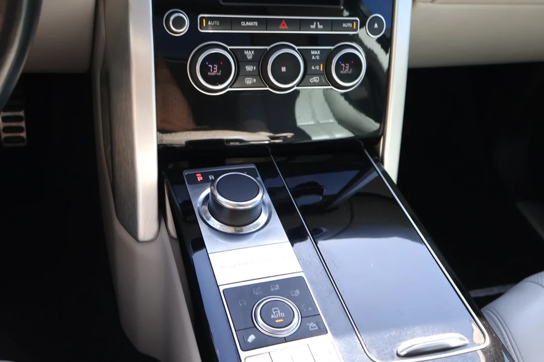 2016 Land Rover Range Rover L405 - Image 14 of 17