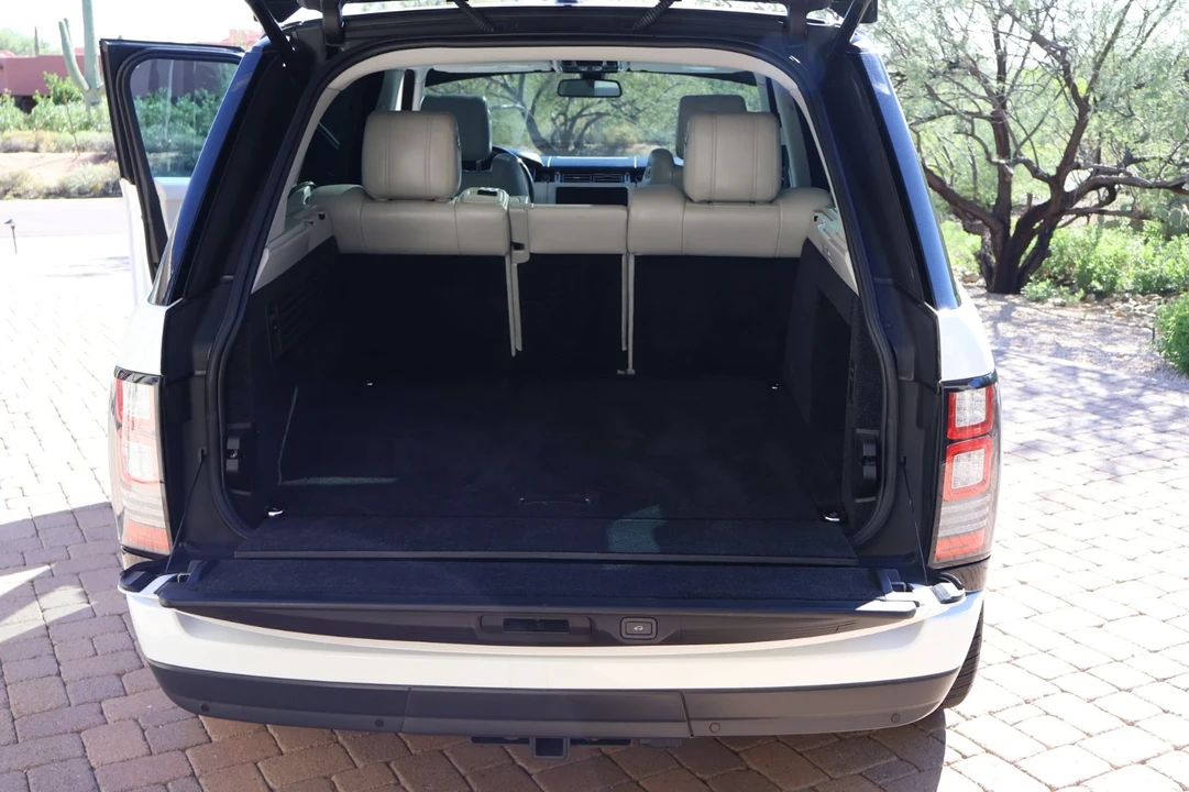 2016 Land Rover Range Rover L405 - Image 16 of 17