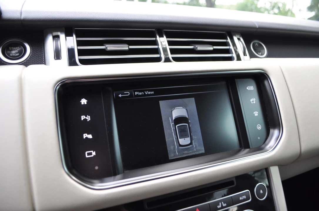 2016 Land Rover Range Rover L405 - Image 21 of 31