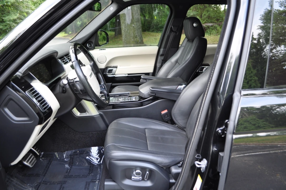 2016 Land Rover Range Rover L405 - Image 9 of 31