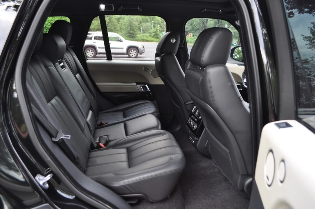 2016 Land Rover Range Rover L405 - Image 12 of 31