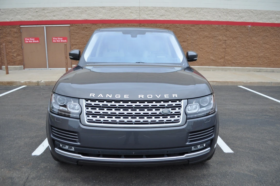 2016 Land Rover Range Rover L405 - Image 12 of 31