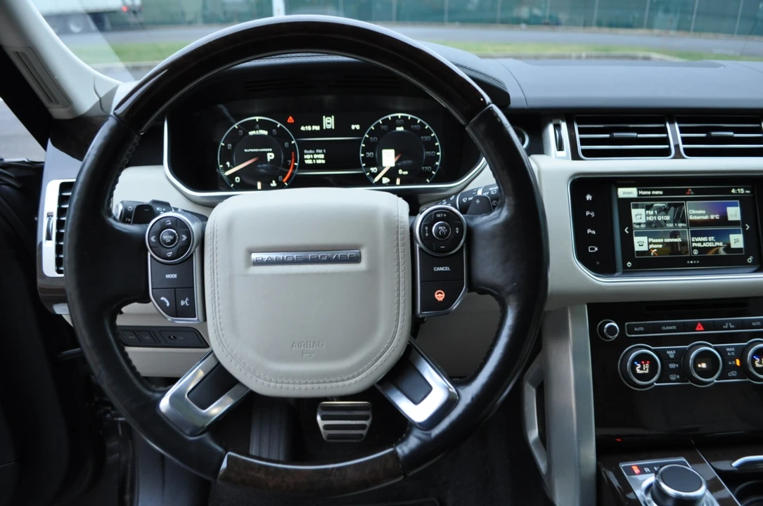 2016 Land Rover Range Rover L405 - Image 25 of 31