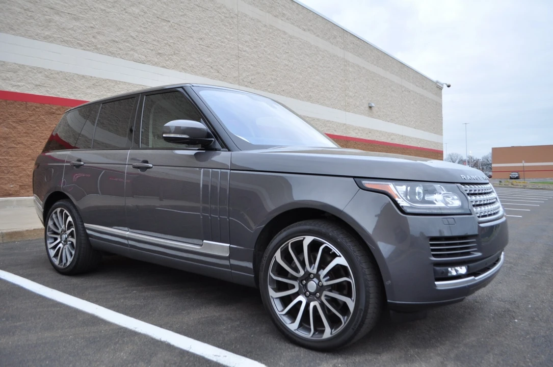 2016 Land Rover Range Rover L405 - Image 10 of 31