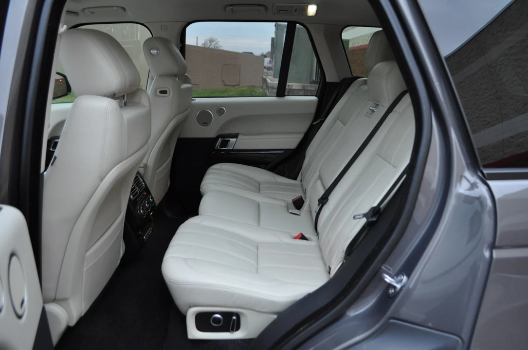 2016 Land Rover Range Rover L405 - Image 18 of 31