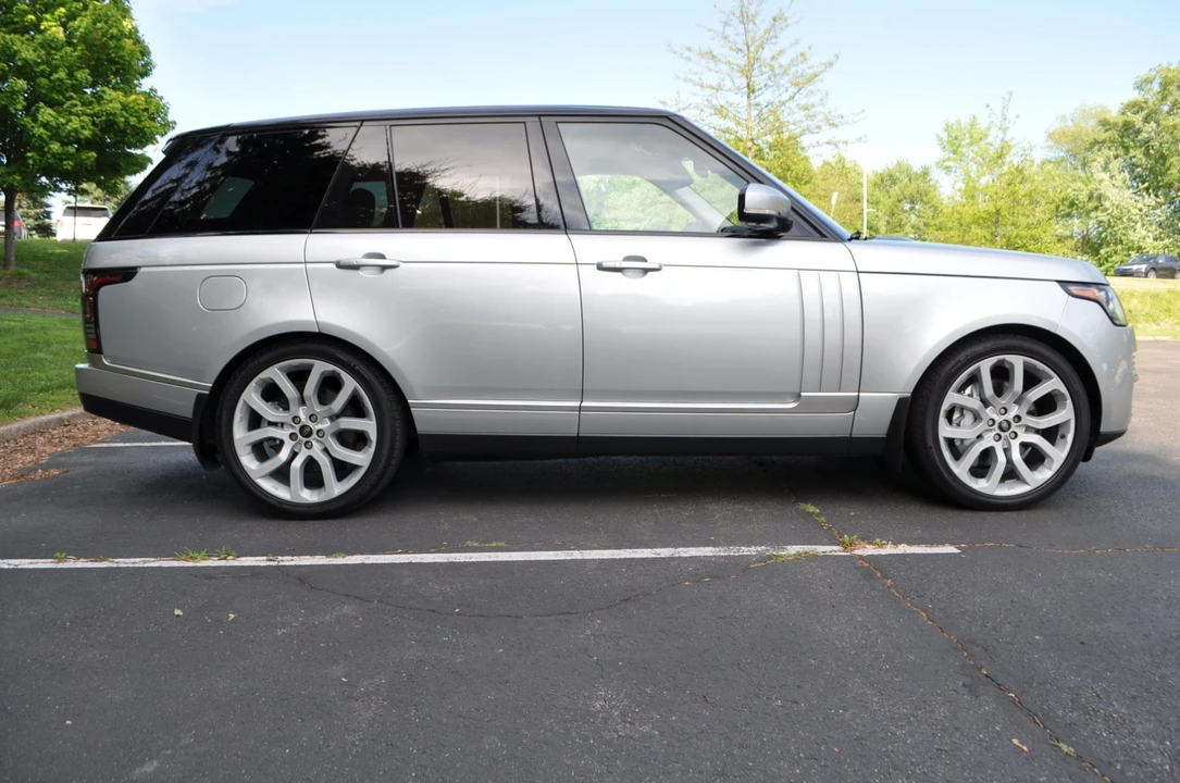 2016 Land Rover Range Rover L405 - Image 6 of 31