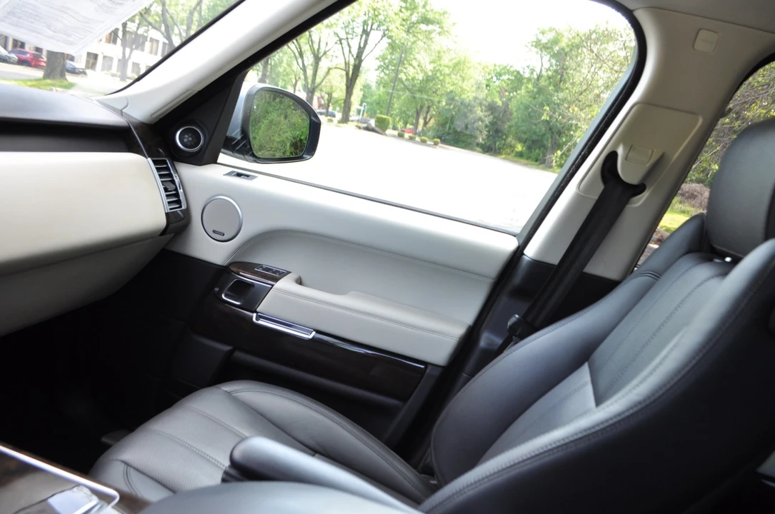 2016 Land Rover Range Rover L405 - Image 14 of 31