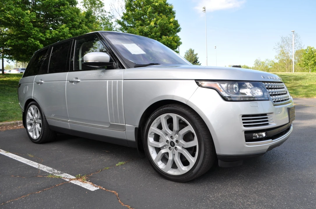 2016 Land Rover Range Rover L405 - Image 7 of 31