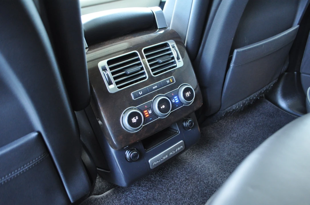2016 Land Rover Range Rover L405 - Image 20 of 31