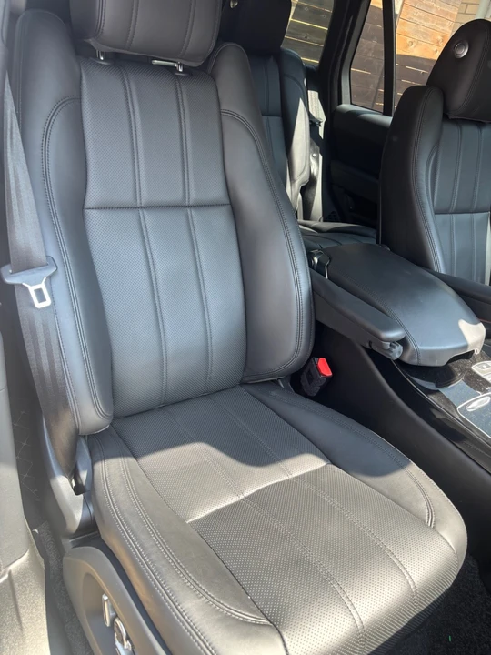 2016 Land Rover Range Rover L405 - Image 13 of 31