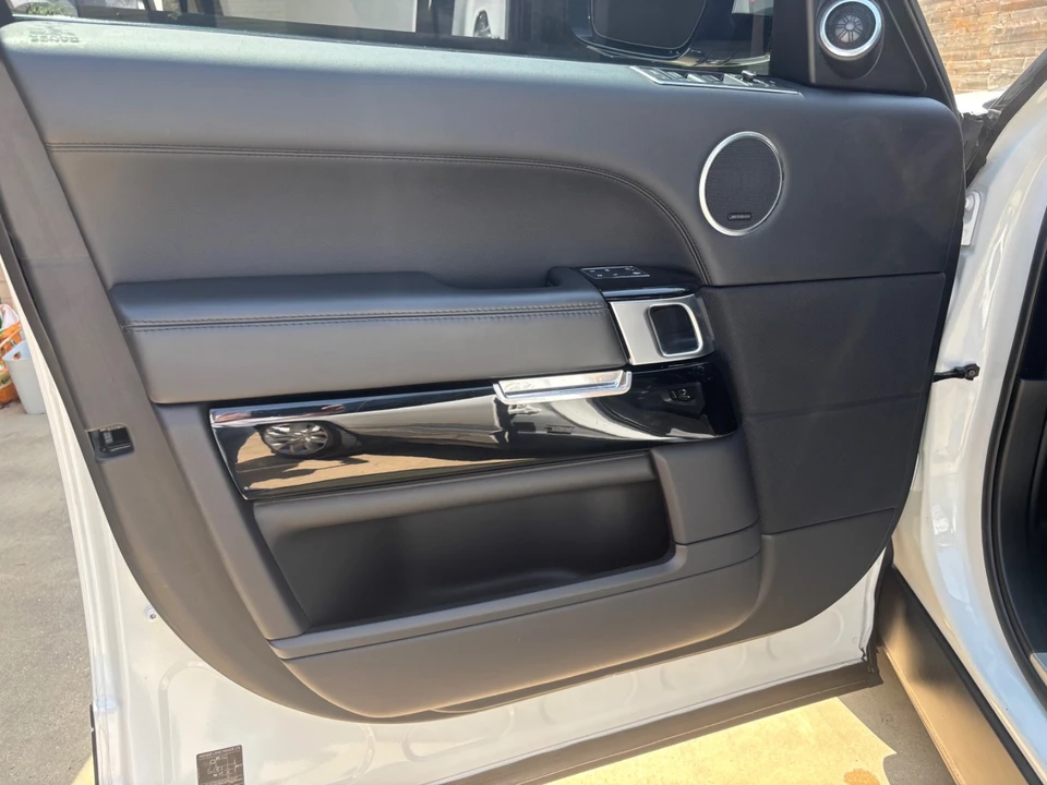2016 Land Rover Range Rover L405 - Image 8 of 31