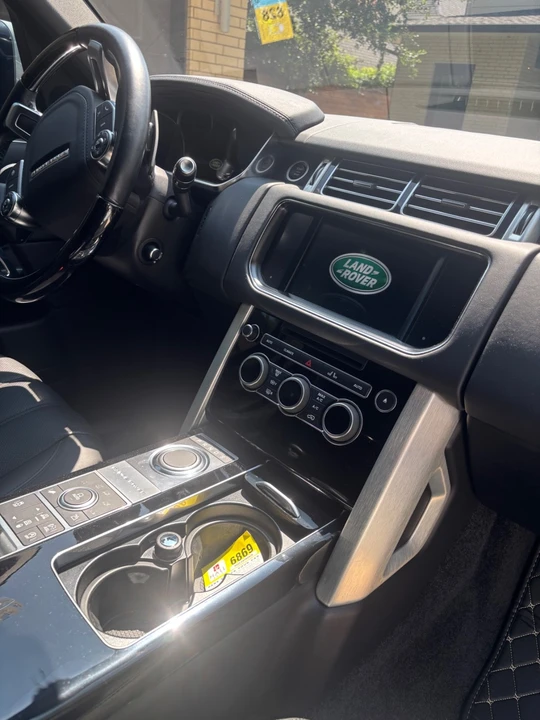 2016 Land Rover Range Rover L405 - Image 12 of 31