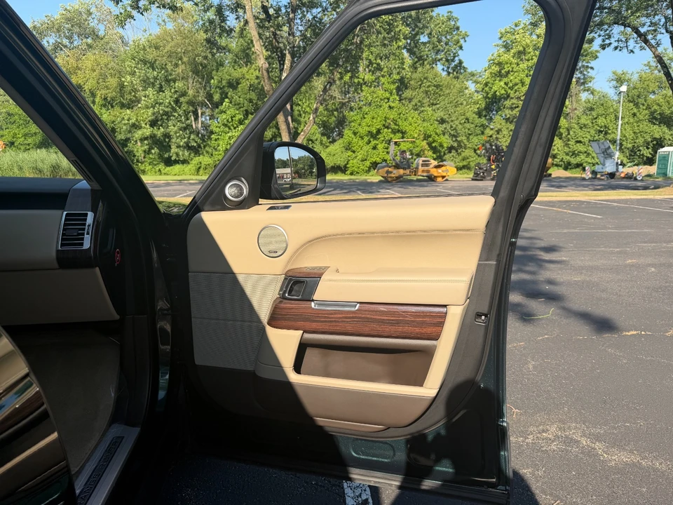 2016 Land Rover Range Rover L405 - Image 16 of 31