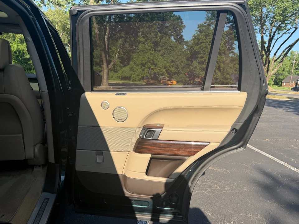 2016 Land Rover Range Rover L405 - Image 23 of 31
