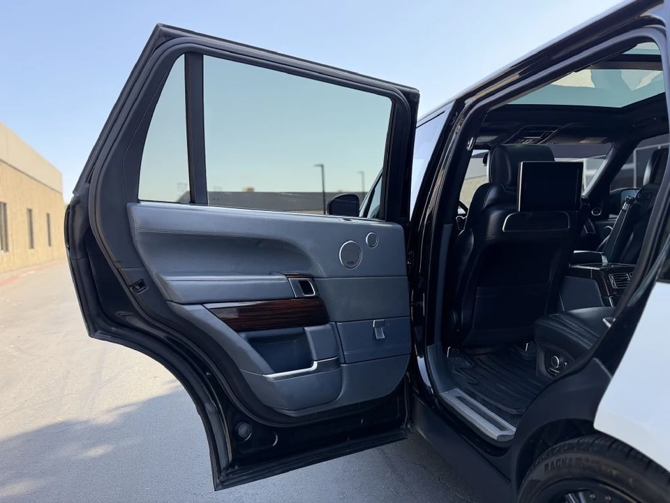 2016 Land Rover Range Rover L405 - Image 11 of 21