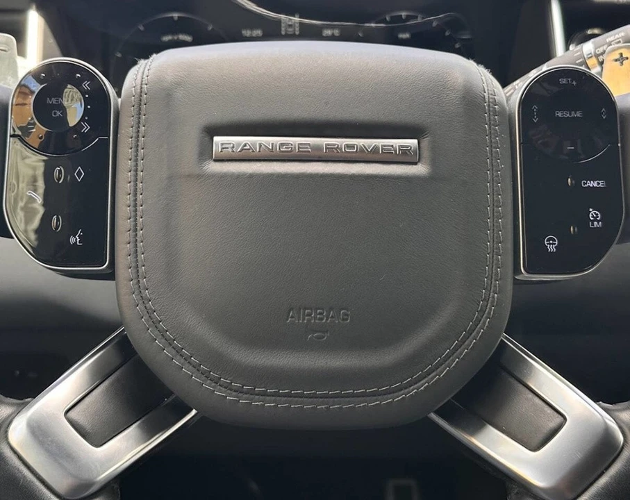 2016 Land Rover Range Rover L405 - Image 18 of 24