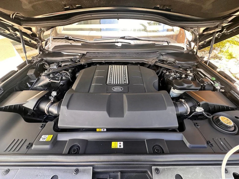 2016 Land Rover Range Rover L405 - Image 10 of 24
